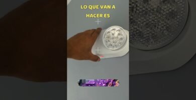 como revisar el estado de carga de tu luz recargable en luces con carcasa desmontable