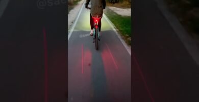 ¿Qué ciclistas usan ya luces con sensor de movimiento para bici en sus recorridos diarios?