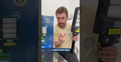 ¿Qué tan efectivo es el luces delanteras potentes en condiciones de baja luz?