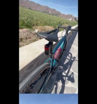 ¿Realmente mejora la seguridad el uso de luces con conectividad Bluetooth para ciclismo?