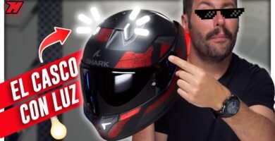 ¿Vale la pena invertir en casco con luces integradas para andar de noche?